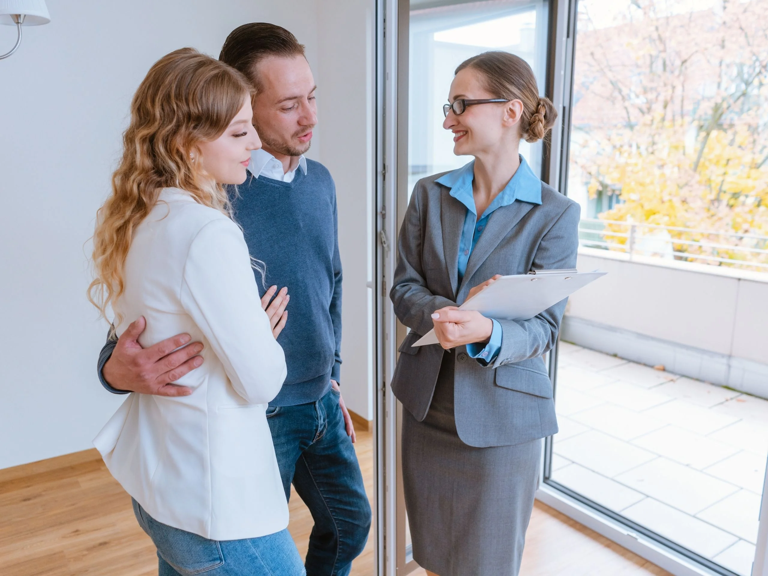 Renters’ Rights Act. Estate agent meeting clients